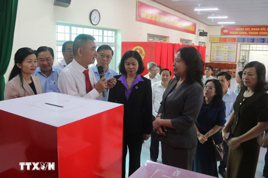 Bầu cử Quốc hội và HĐND: Phó Chủ tịch nước kiểm tra thực tế tại Đồng Nai