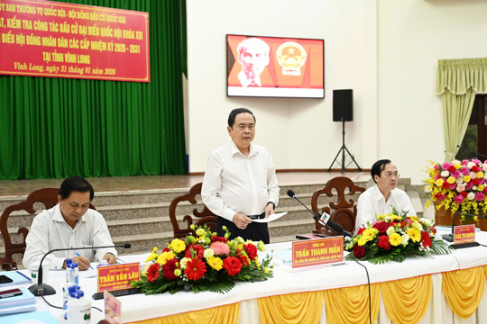 Chủ tịch Quốc hội Trần Thanh Mẫn giám sát, kiểm tra công tác bầu cử tại tỉnh Vĩnh Long