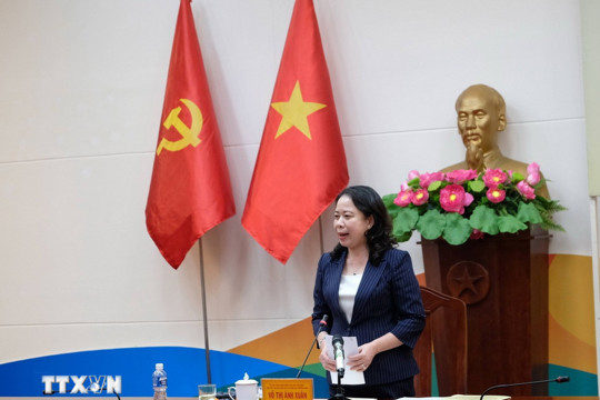 Phó Chủ tịch nước Võ Thị Ánh Xuân kiểm tra công tác bầu cử tại Lâm Đồng