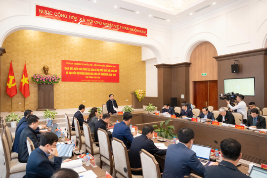 Phó Chủ tịch Quốc hội Lê Minh Hoan dẫn đầu Đoàn giám sát làm việc với Ủy ban Bầu cử tỉnh Lào Cai